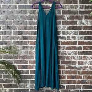 EB&IVE Crystal Teal V-Neck Sleeveless Flowy Maxi Dress size M/L